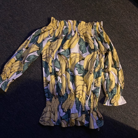 Tea n Cup Tops - Over the shoulder banana long sleeve blouse
